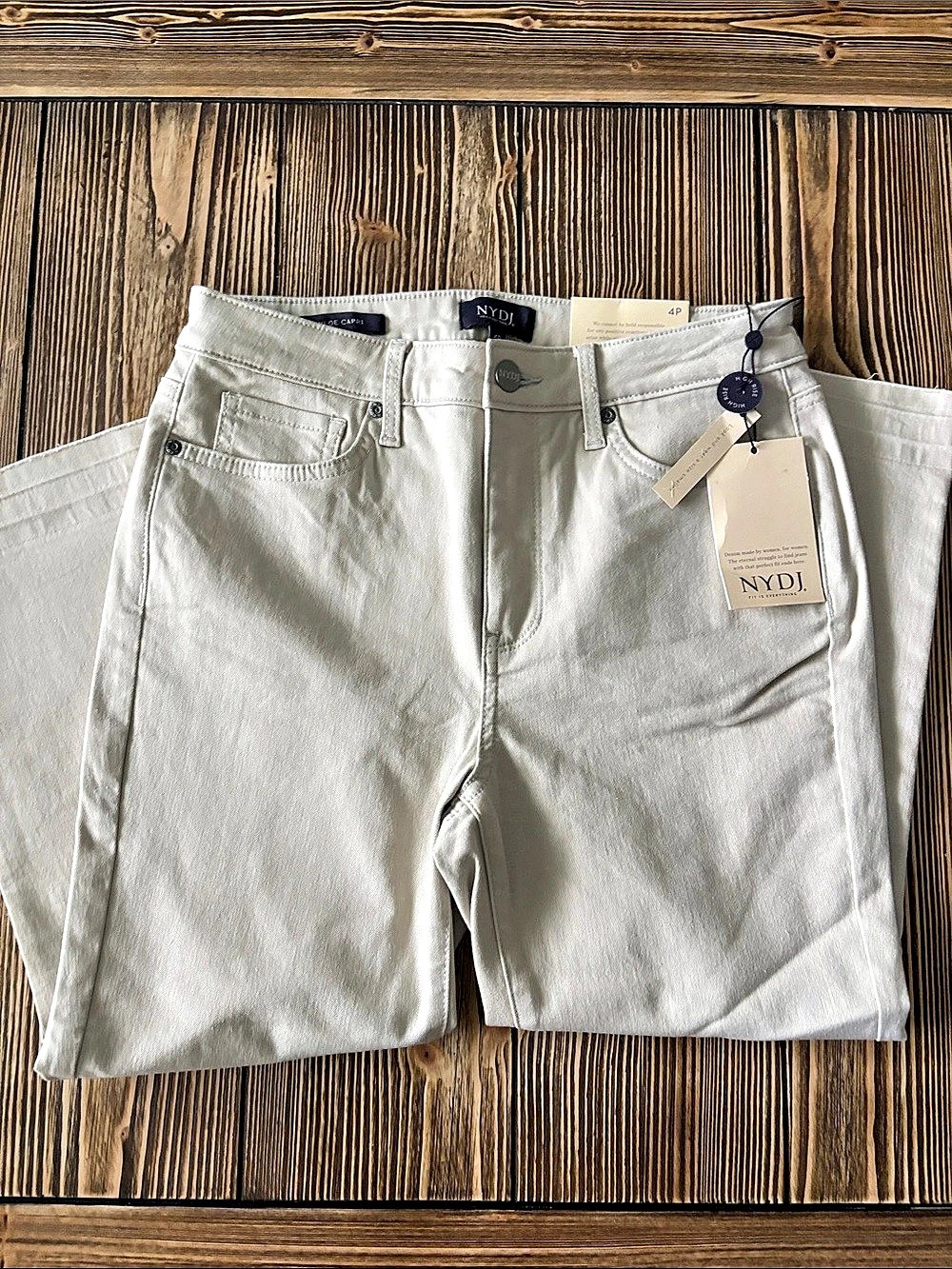NYDJ Chloe Capri Straight Leg Jeans in White Size 4P NWT